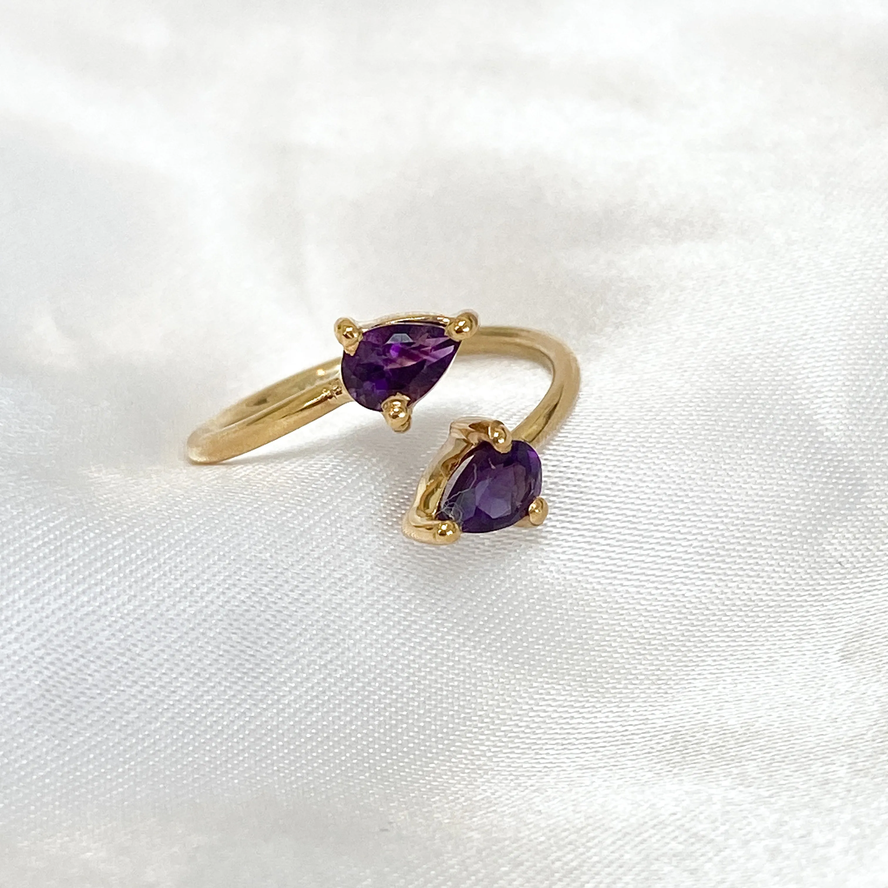 Amethyst Gemstone Gold Teardrop Ring (18k Gold)