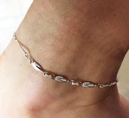 Three Petite Tulip Blades with Figaro Chain Rowing Anklet